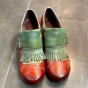 Artisan, lambskin handcrafted Green and Red Women's Shoes